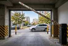 停车场出口栏杆砸坏车顶:安省停车场设施责任的3个索赔路径-加拿大大